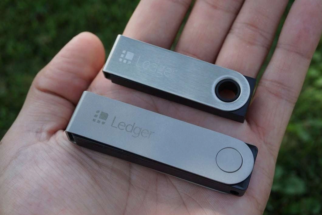 Ledger Nano X design and first look